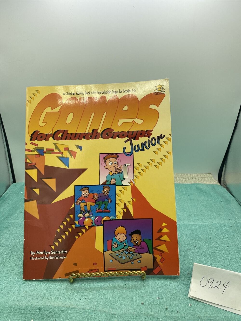 Games For Church Groups by Marilyn Senterfitt-Junior Level Grades 4-6